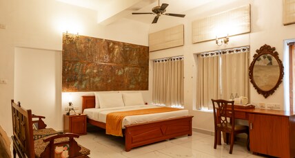 By The Bay Kovalam Room Type - Execuitve Sea View Room