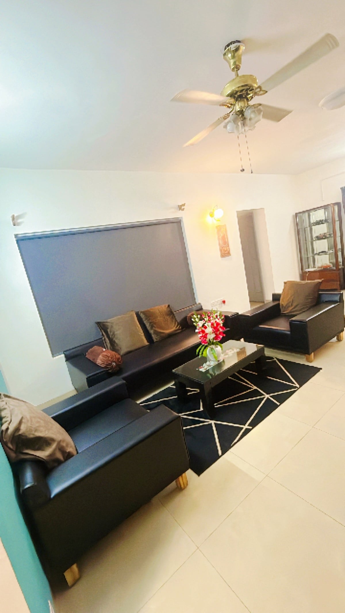 3Bhk Apartment secure place in koregaon park - Tap to explore photos