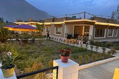 Gyalpo House
