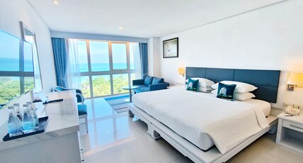 Andaman Beach Suites Hotel Room Type - Superior Sea View Room