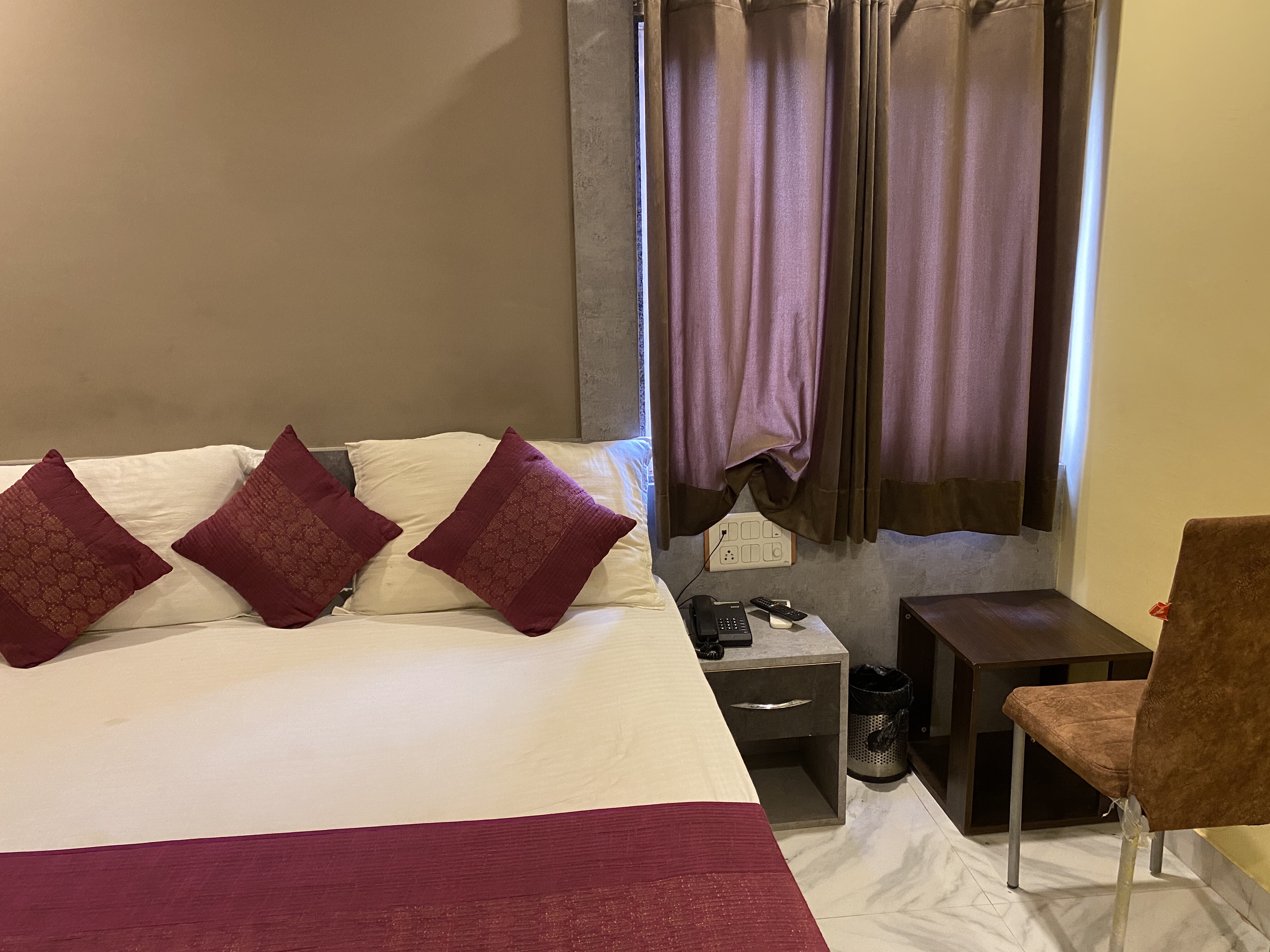 HOTEL GOMTI - Tap to explore photos