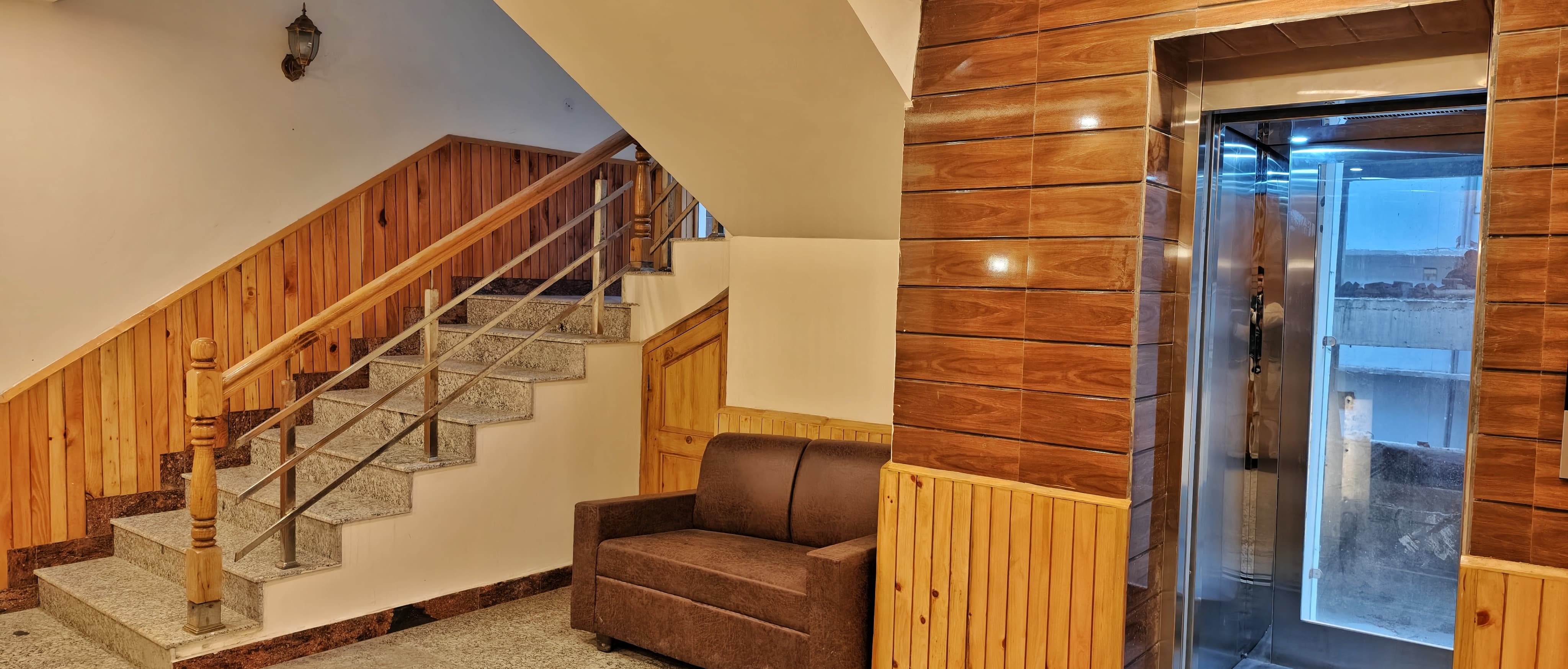 Hotel Shingar - Tap to explore photos