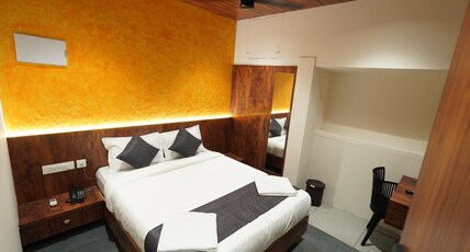 Hotel Hive Inn Room Type - Super Deluxe Room