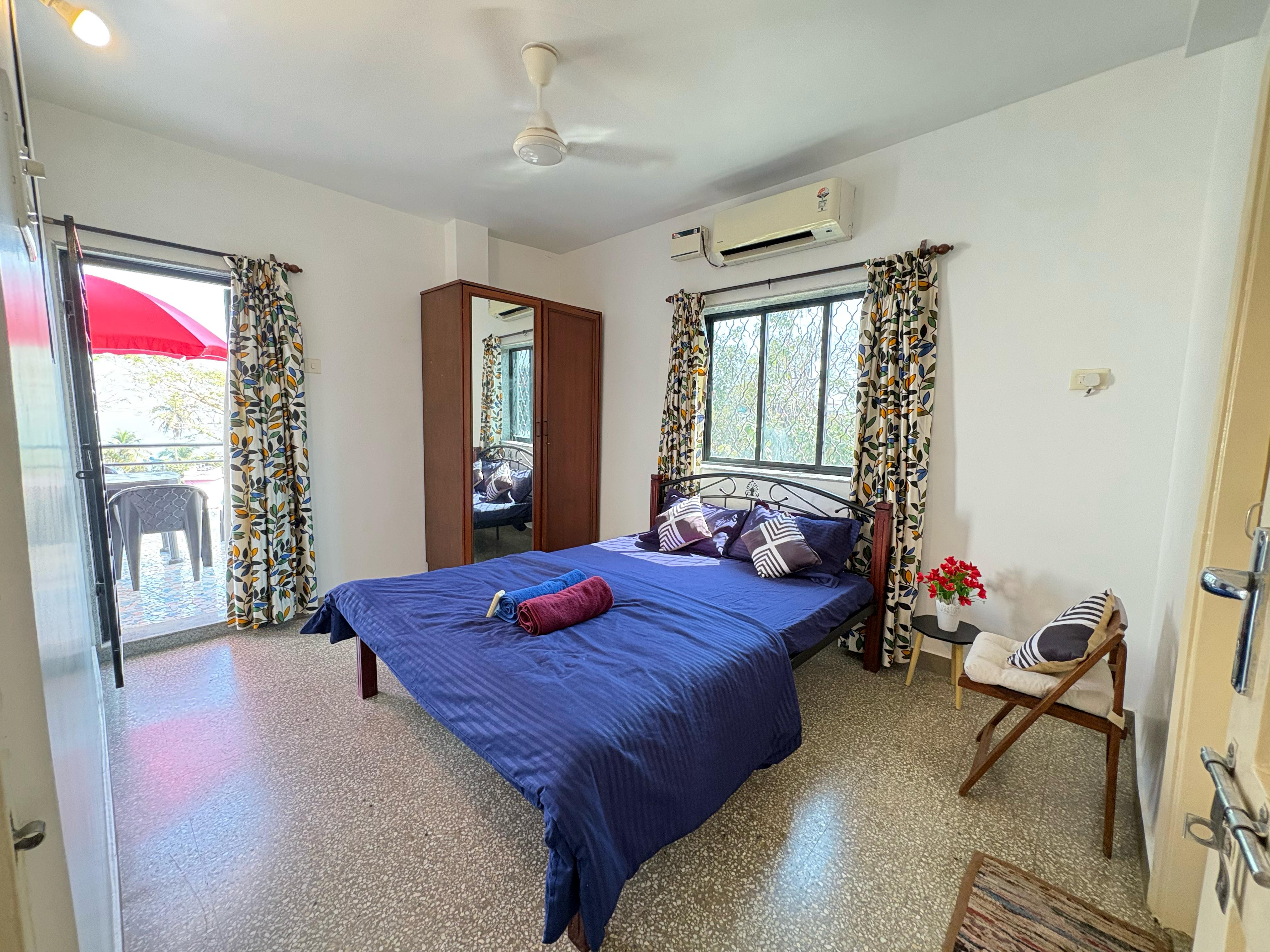 3bhk apartment at Dona paula - Jetty road - Tap to explore photos
