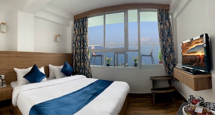 Central Heritage Resort & Spa The Mall Road Room Type - Annex Cozy Room (Balcony and Mountain view | 5th floor | Lift till 4th floor) Central Heritage Resort & Spa The Mall Road Room Type - Annex Cozy Room (Balcony and Mountain view | 5th floor | Lift till 4th floor)