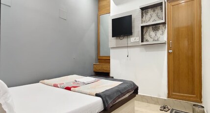 Hotel The New Era Room Type - Standard Room with Air Conditioning