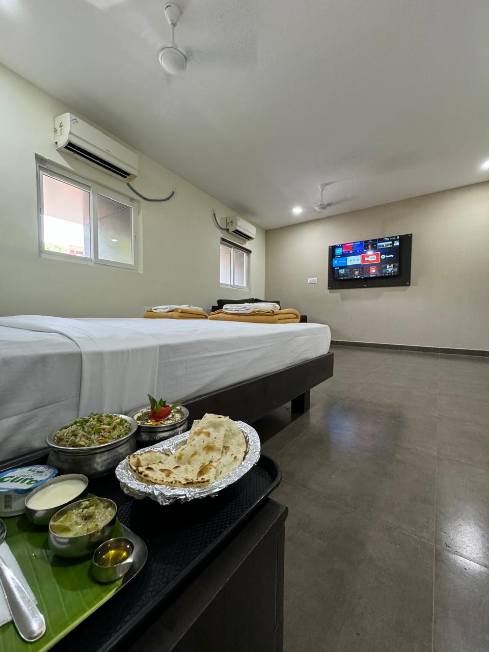Sangeetha Business Hotel - Tap to explore photos