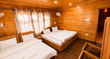 The Benz Hotel and Restaurant Gurez Room Type - Deluxe Room with Mountain View
