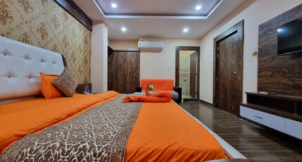 SHREE BHAGWAT DHAM Room Type - Suit Room