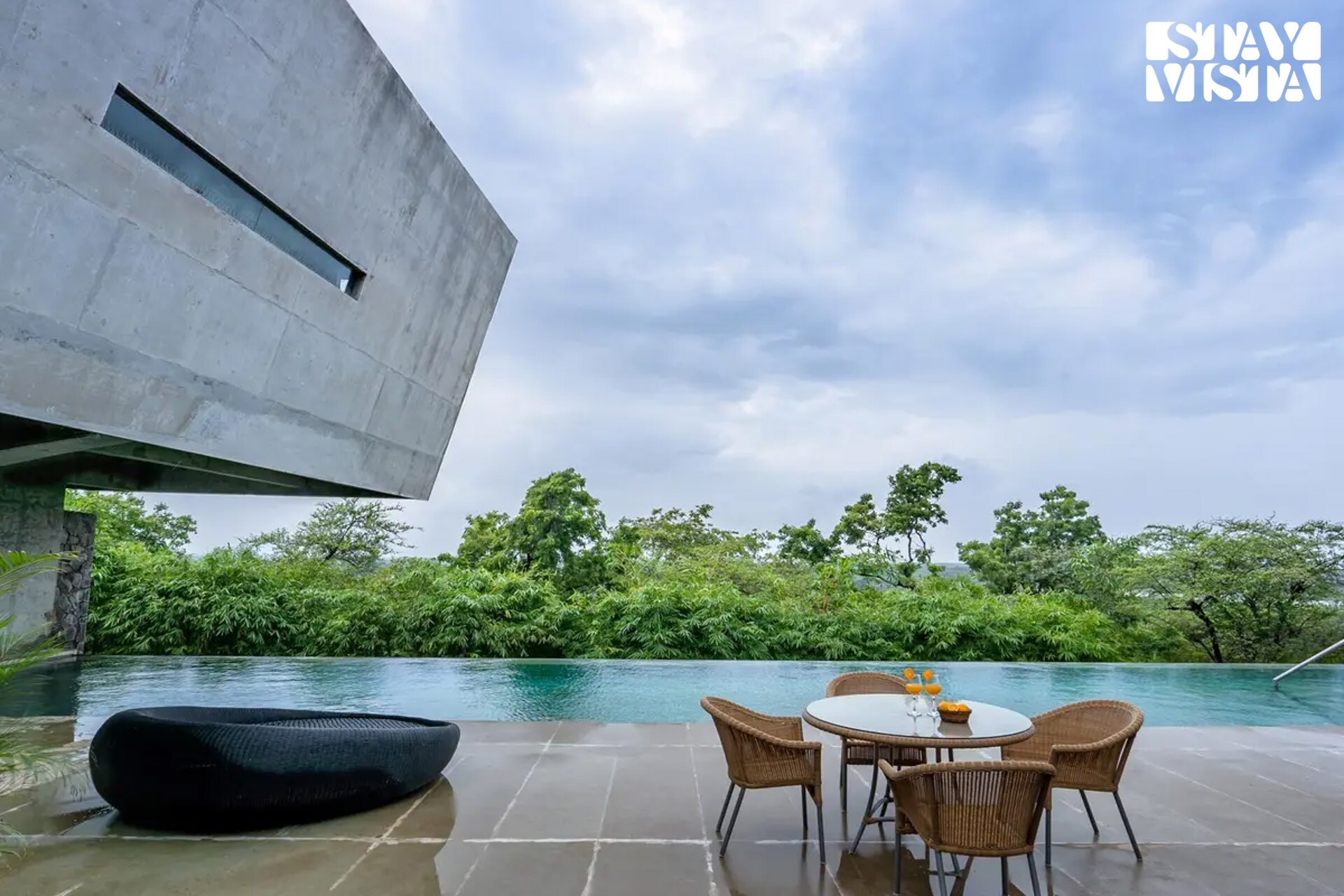 StayVista at Villa Ekanta - Tap to explore photos