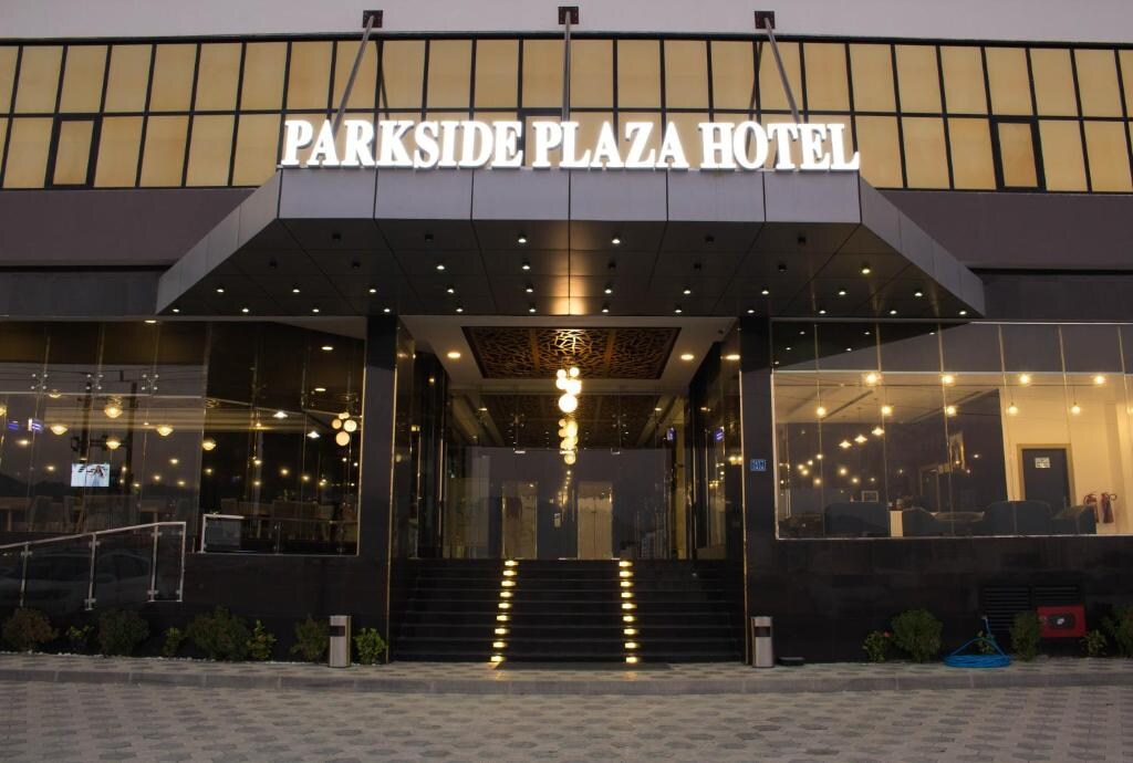 Parkside Plaza Hotel - Tap to explore photos