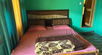 Mountain Goat Guest House & Restaurant Room Type - Bedroom 9