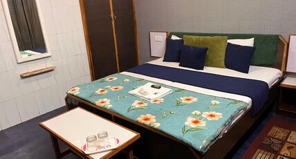 HOTEL TAJ DELUXE Room Type - Deluxe Double Bed Room with AC