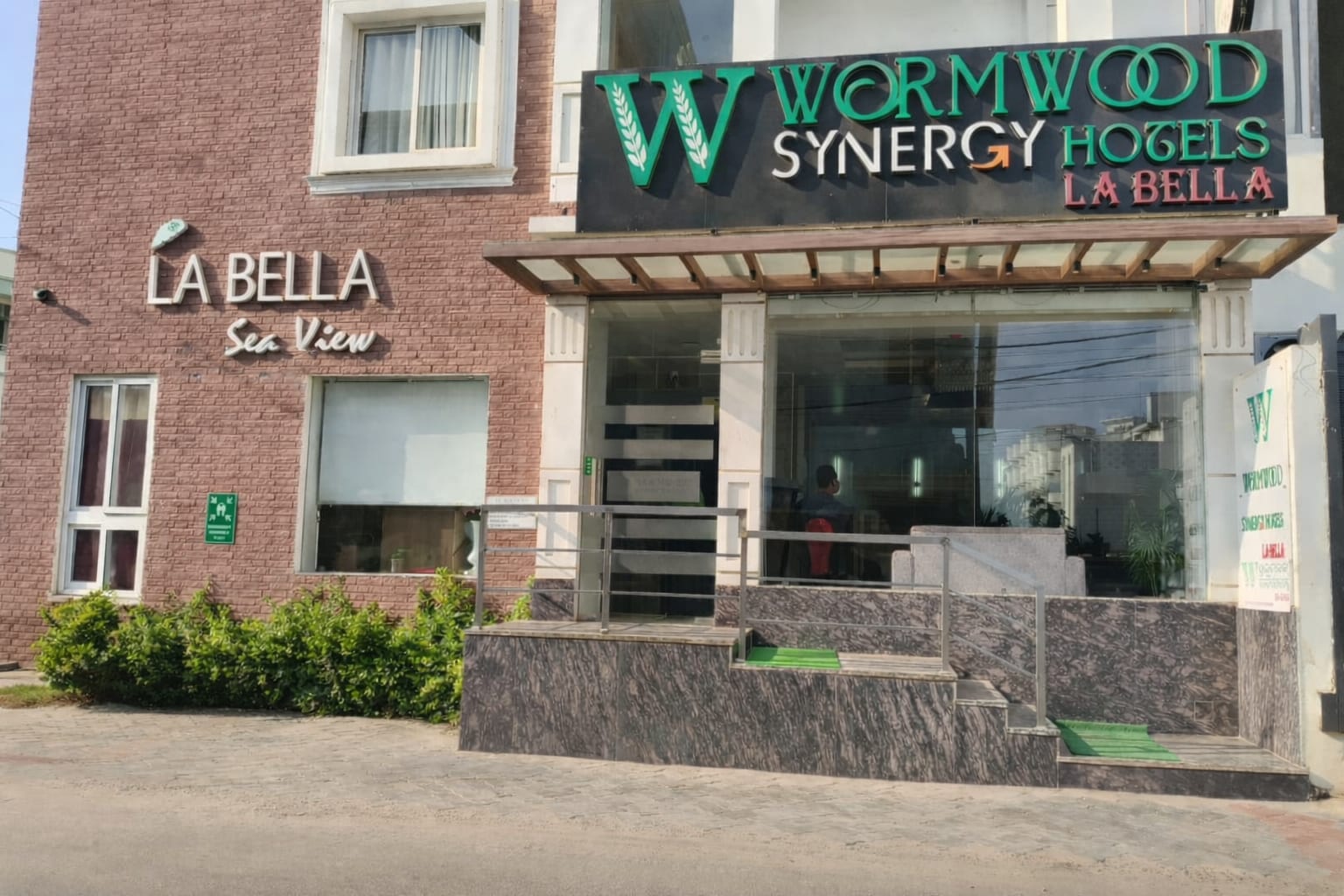 WORMWOOD SYNERGY HOTELS LA BELA - Tap to explore photos