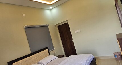 Shree hotel Room Type - Bedroom 1