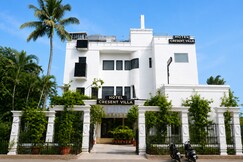 Hotel Cresent