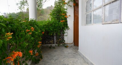 PEACOCK HILL HOMESTAY Room Type - STANDARD ROOM
