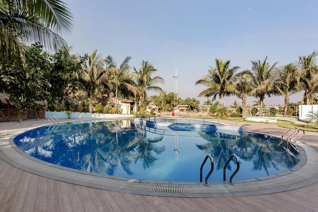 SEEMA's RESORT - Tap to explore photos