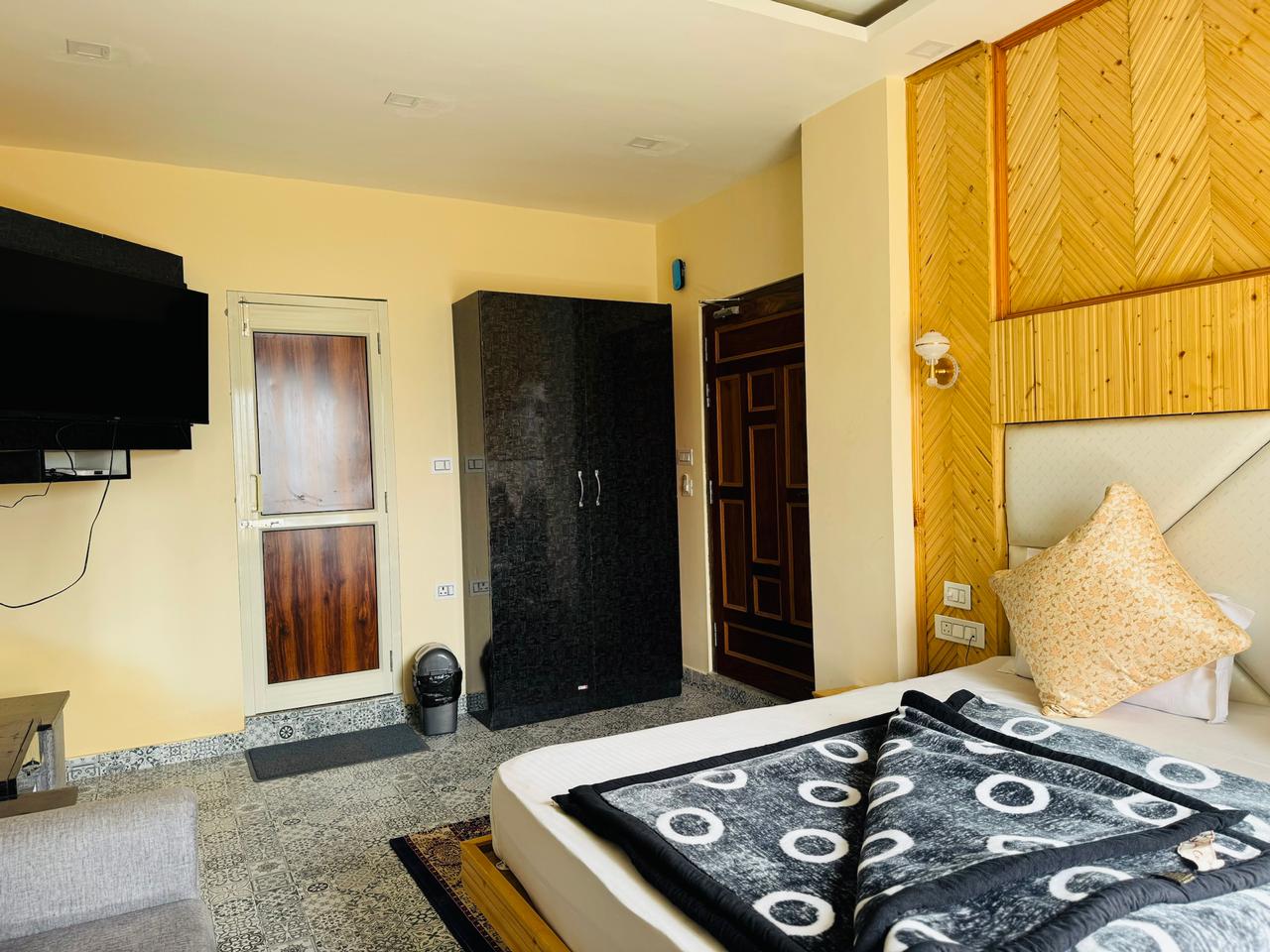 Shivansh Homestay - Tap to explore photos