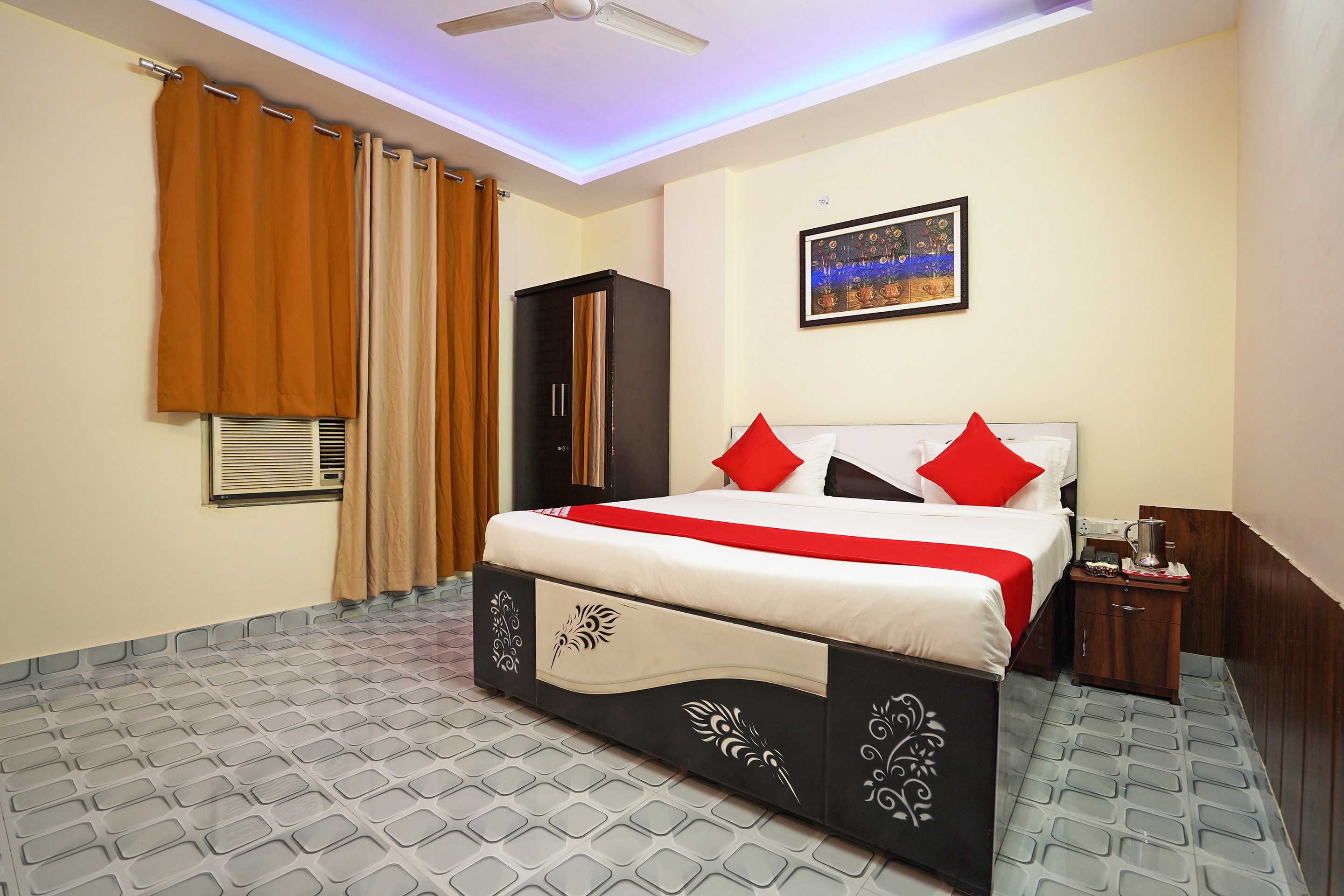 Super Hotel O Plus One Hotel Residency - Tap to explore photos