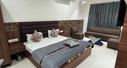 HOTEL RADISSON INN. Room Type - 502