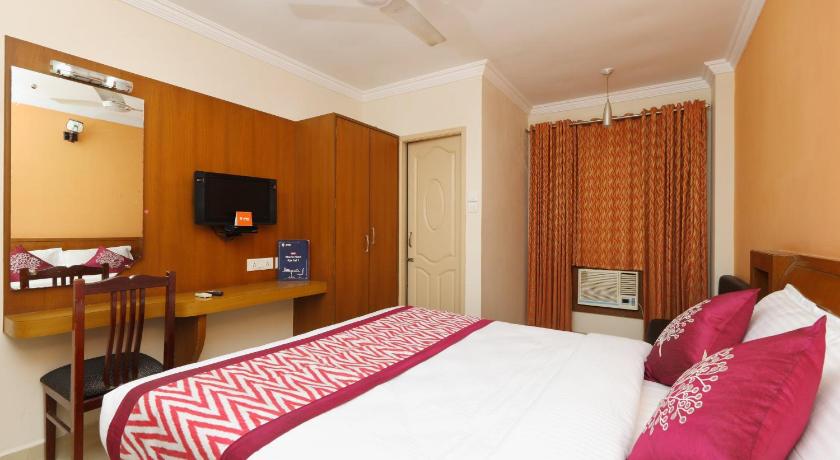 The City Manor Thiruvanmiyur - Tap to explore photos