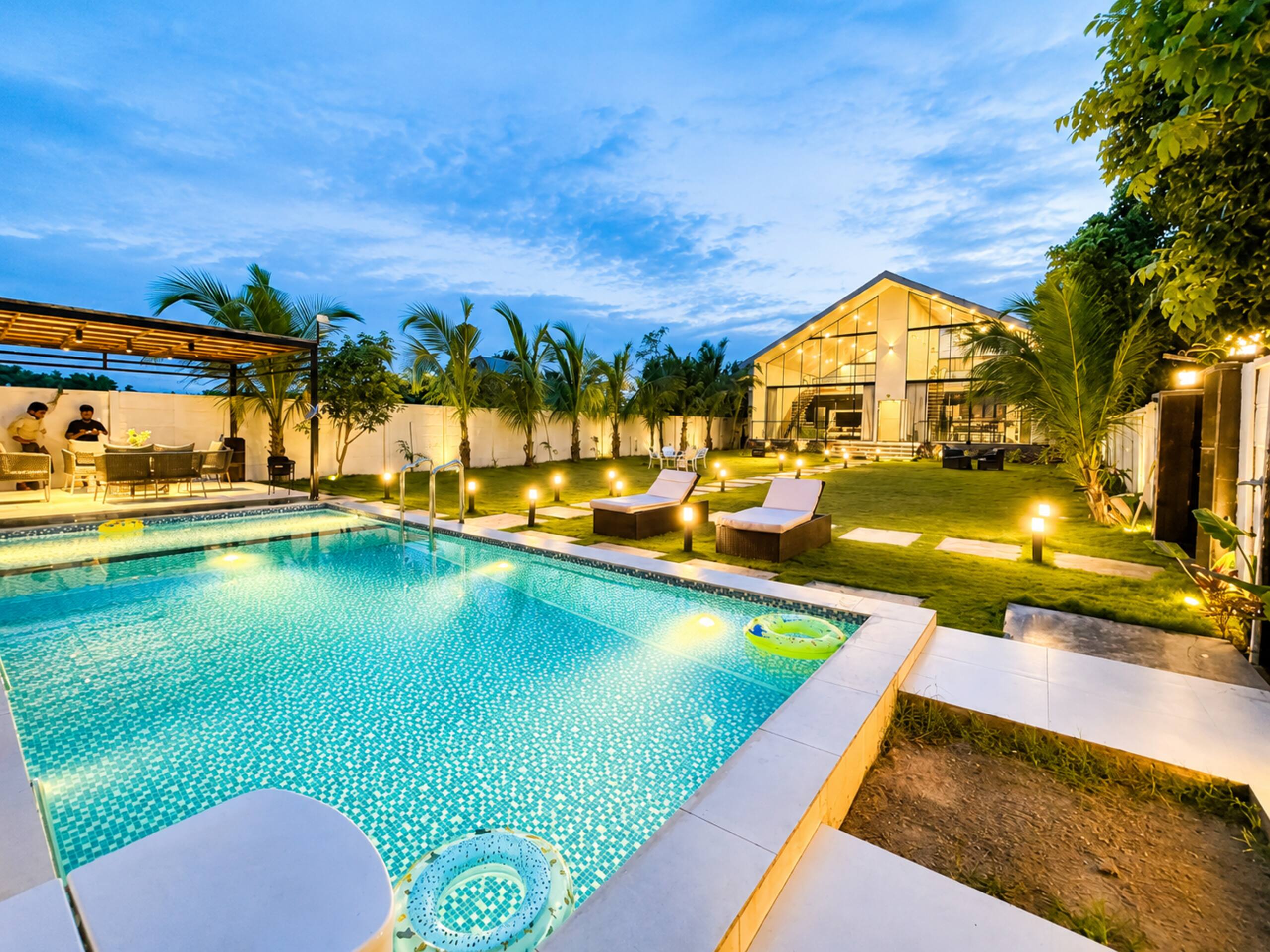 Thee Bello Private Pool Villa - Tap to explore photos