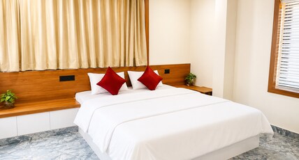 Vilstay Go Malabar Comfort Rooms Room Type - Premium Room