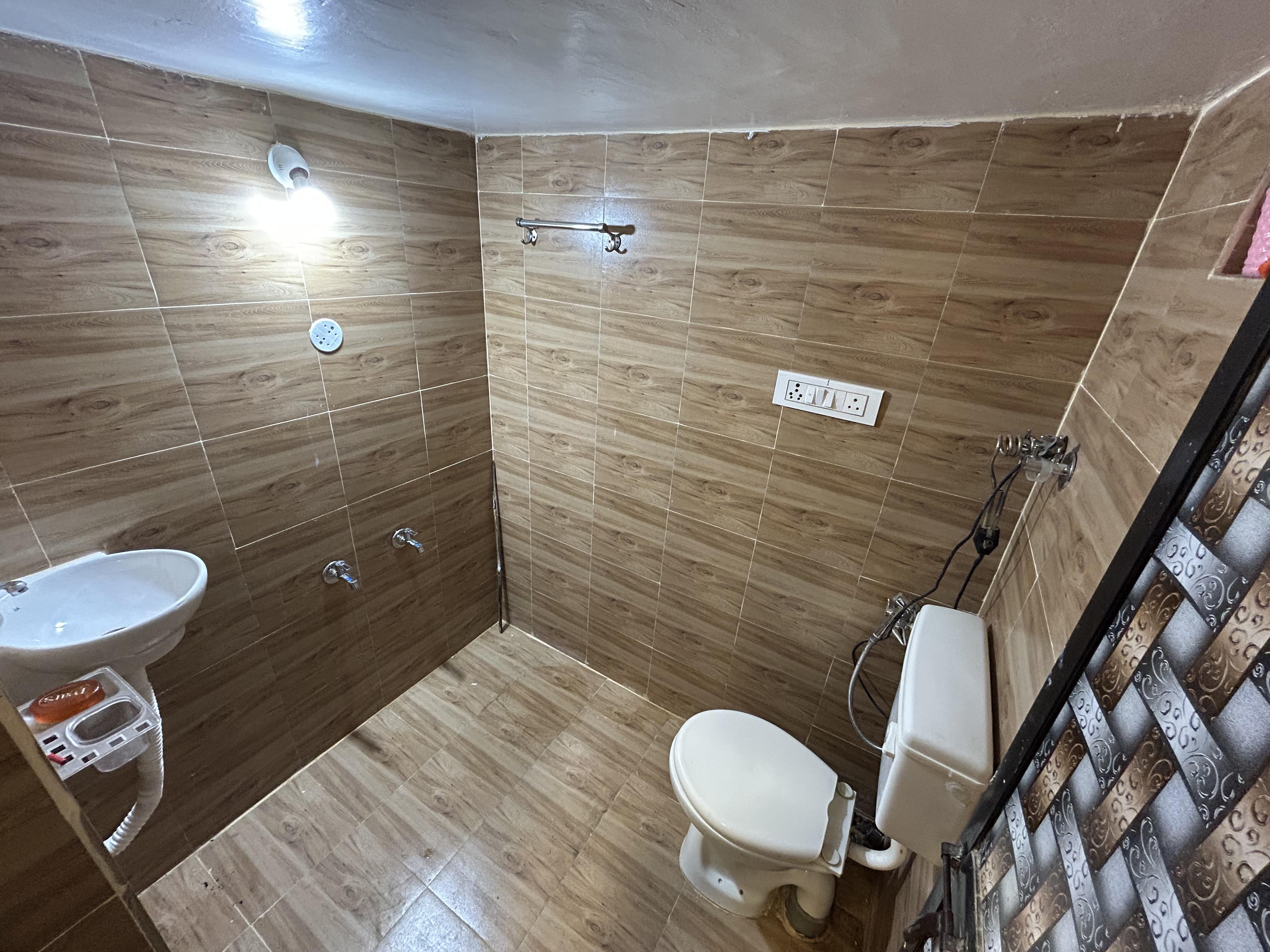 Hideaway Holiday Home Tadoba - Tap to explore photos