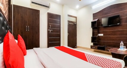 Hotel Krishna Room Type - Room No 201