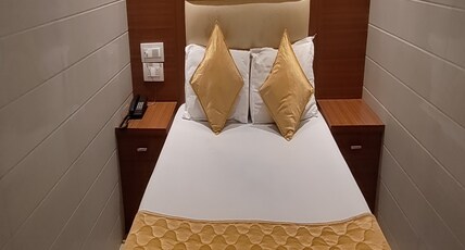 Hotel Sai Suites-near Dadar Railway Station Room Type - Deluxe Double Room