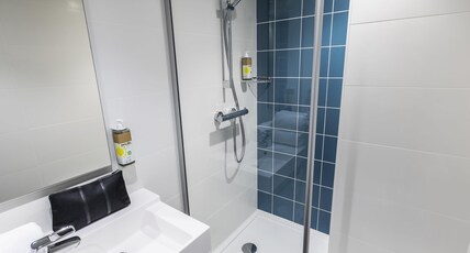 Greet Hotel Nancy Sud Room Type - Family room for 4 people
