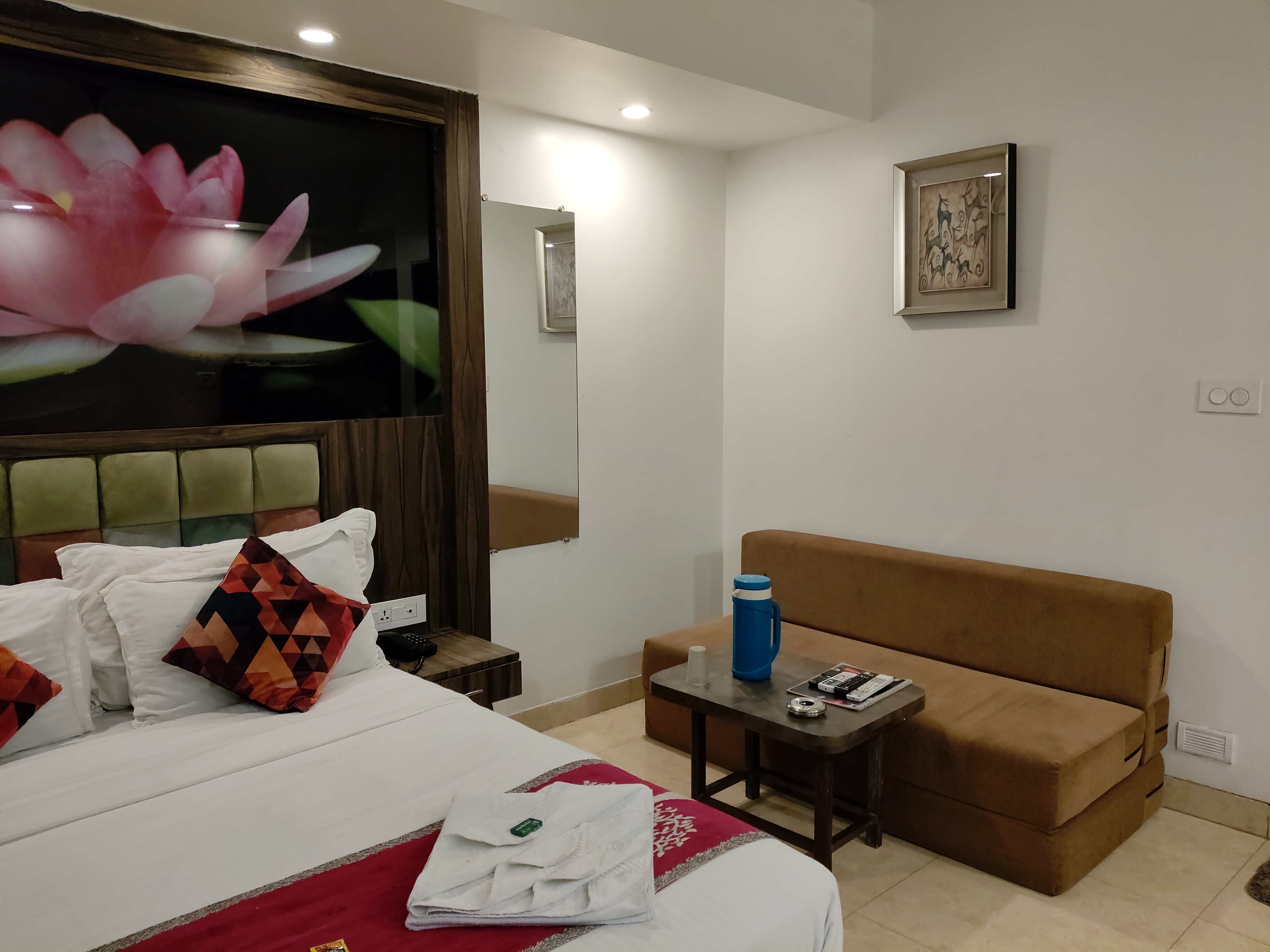Hotel Sheetal - Tap to explore photos