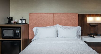 Hampton Inn by Hilton Fall River/Westport Room Type - DOUBLE DOUBLE ACCESS W RI