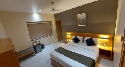 Hotel Suba Elite Vadodara Room Type - Suite with Living Room