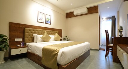 Seaking Suits Room Type - Deluxe Room