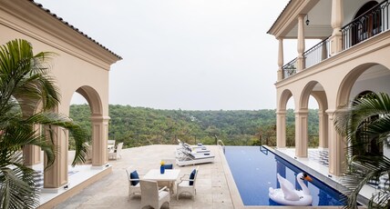 LohonoStays Villa Sacri Borod Hill 5 - 3 Bedroom Room Type - LohonoStays Villa Sacri Borod Hill 5 - 3 Bedroom