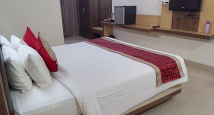Hotel Goutham Bapatla Room Type - Executive King Room