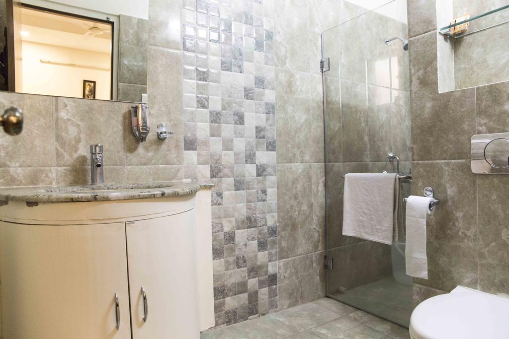 Jaithri Service Apartment 2 - Tap to explore photos