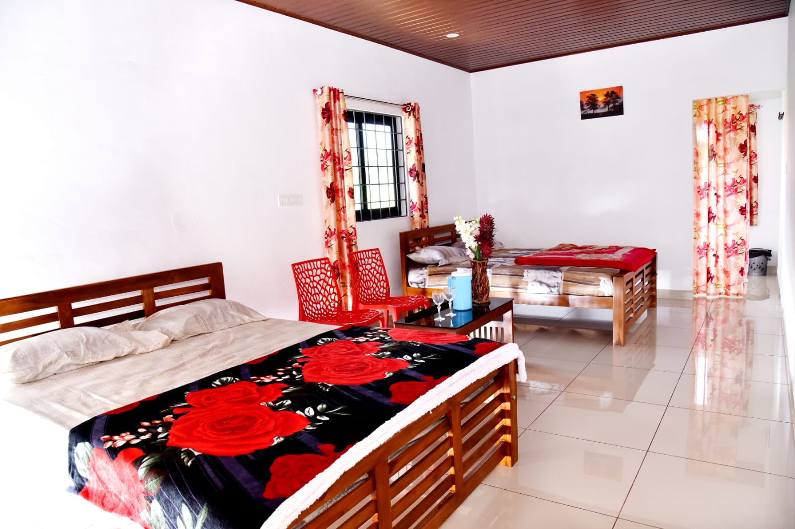 Naples Garden Home Stay - Tap to explore photos