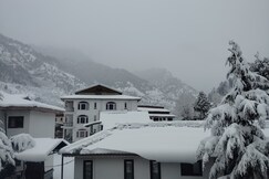 Pahalgam Resort and Cottages