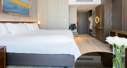 Centara Grand at CentralWorld Room Type - Executive Suite Centara Grand at CentralWorld Room Type - Executive Suite