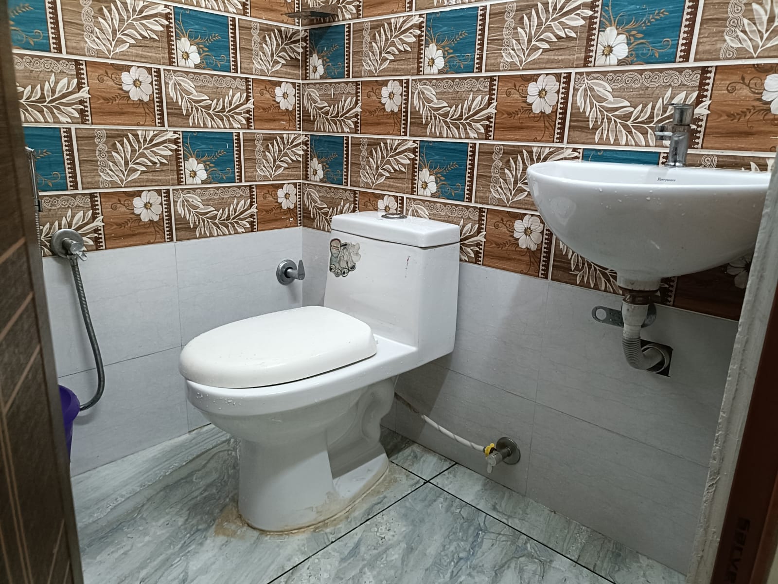 Star Residency Annexe - Tap to explore photos