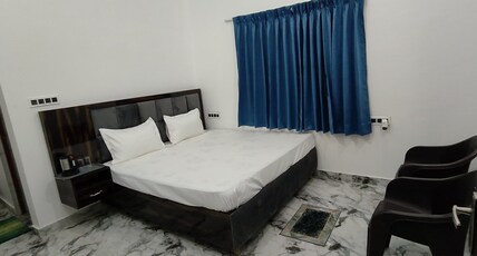 Saavi Home Stay Room Type - Deluxe Comfort Room