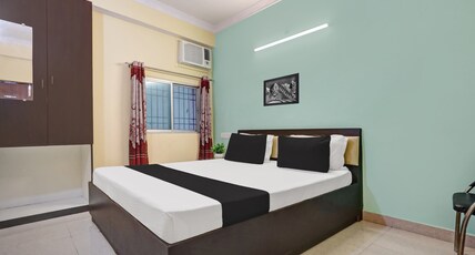 Super Collection O Danapur Near Railway Station Room Type - Premium