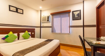 OPIUM B&B Room Type - Deluxe Room - City View