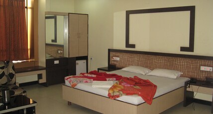 Hotel Lalit Heritage Room Type - Executive Suite AC