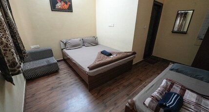 Silver Springs Homestay | Rooms & Pool Room Type - Double Deluxe Room