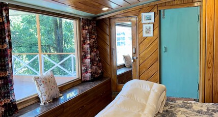 Arcelia cottage : Nainital Room Type - Maple room 