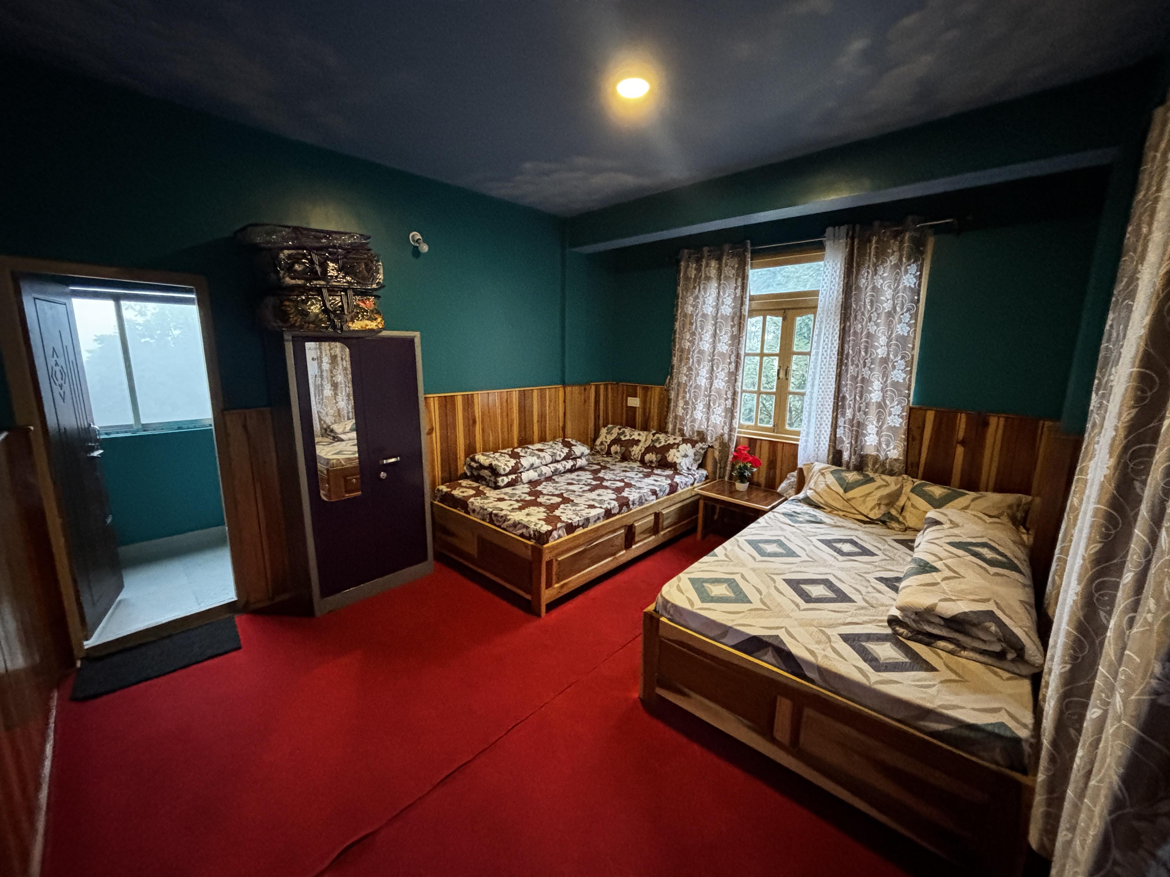 Satrangi Homestay Lamahatta - Tap to explore photos